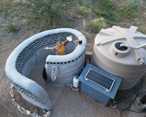 https://tinyshinyhome.com/images/_homeTabs/220492/Hyperadobe-Glass-Bottle-Outdoor-Shower.jpg