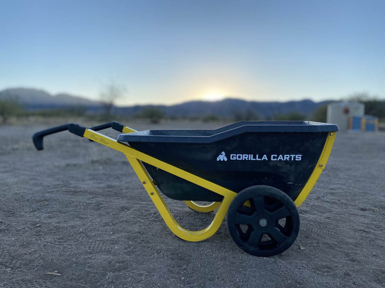 Gorilla Carts Evolution Yard Cart