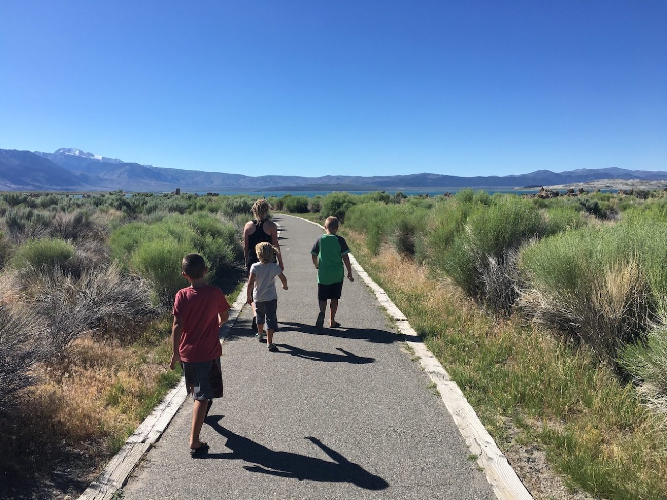 walking to the tufas