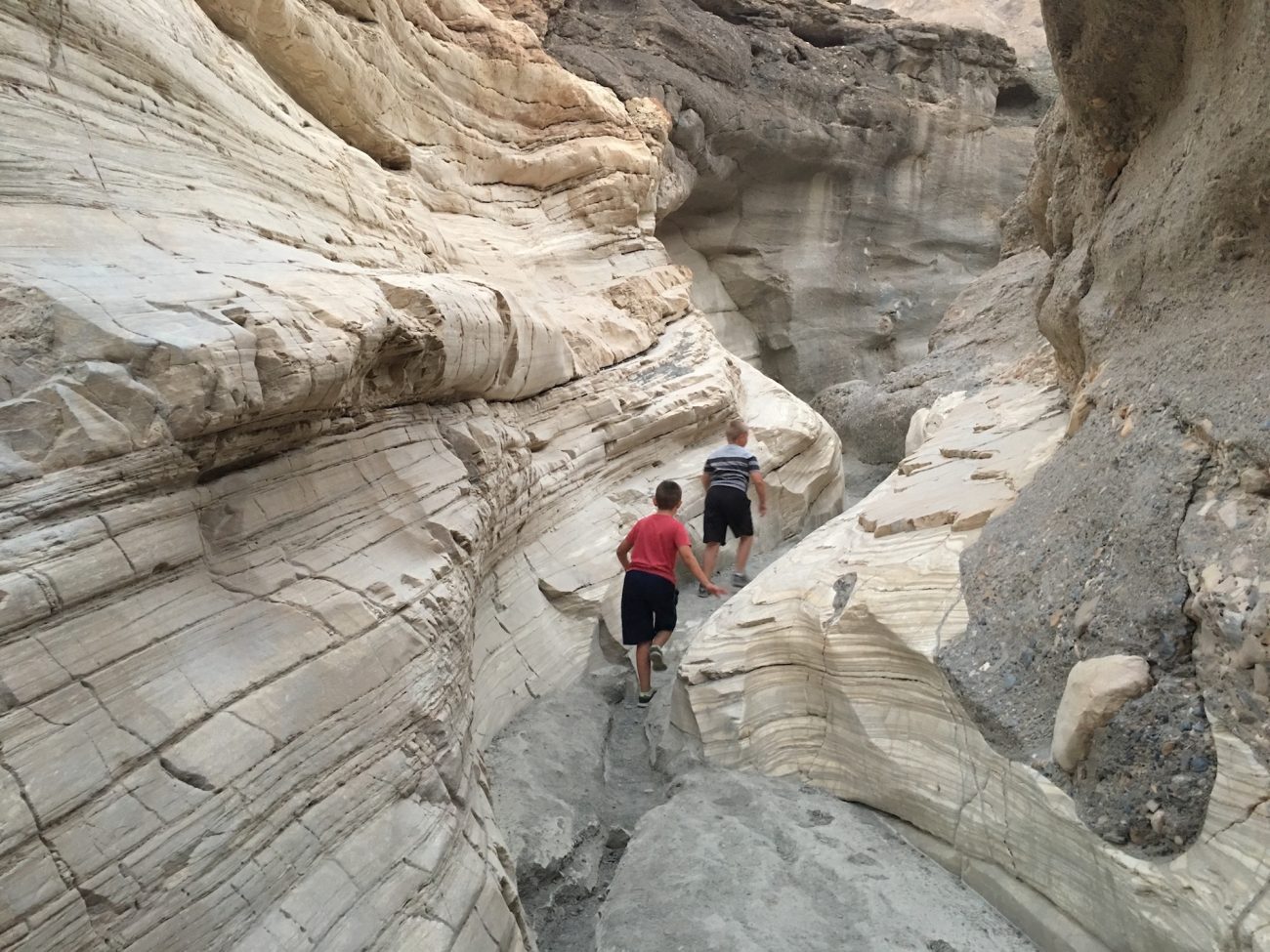 mosaic canyon slots