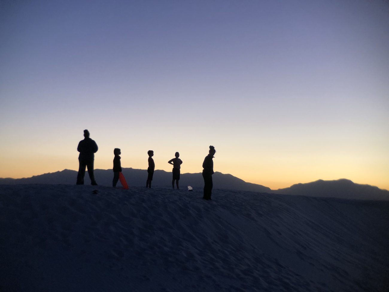 Family silhouette at White Sands