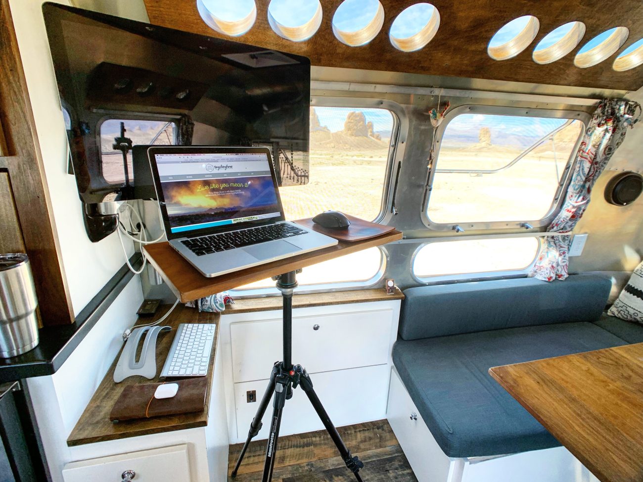 Standing Desk - Laptop