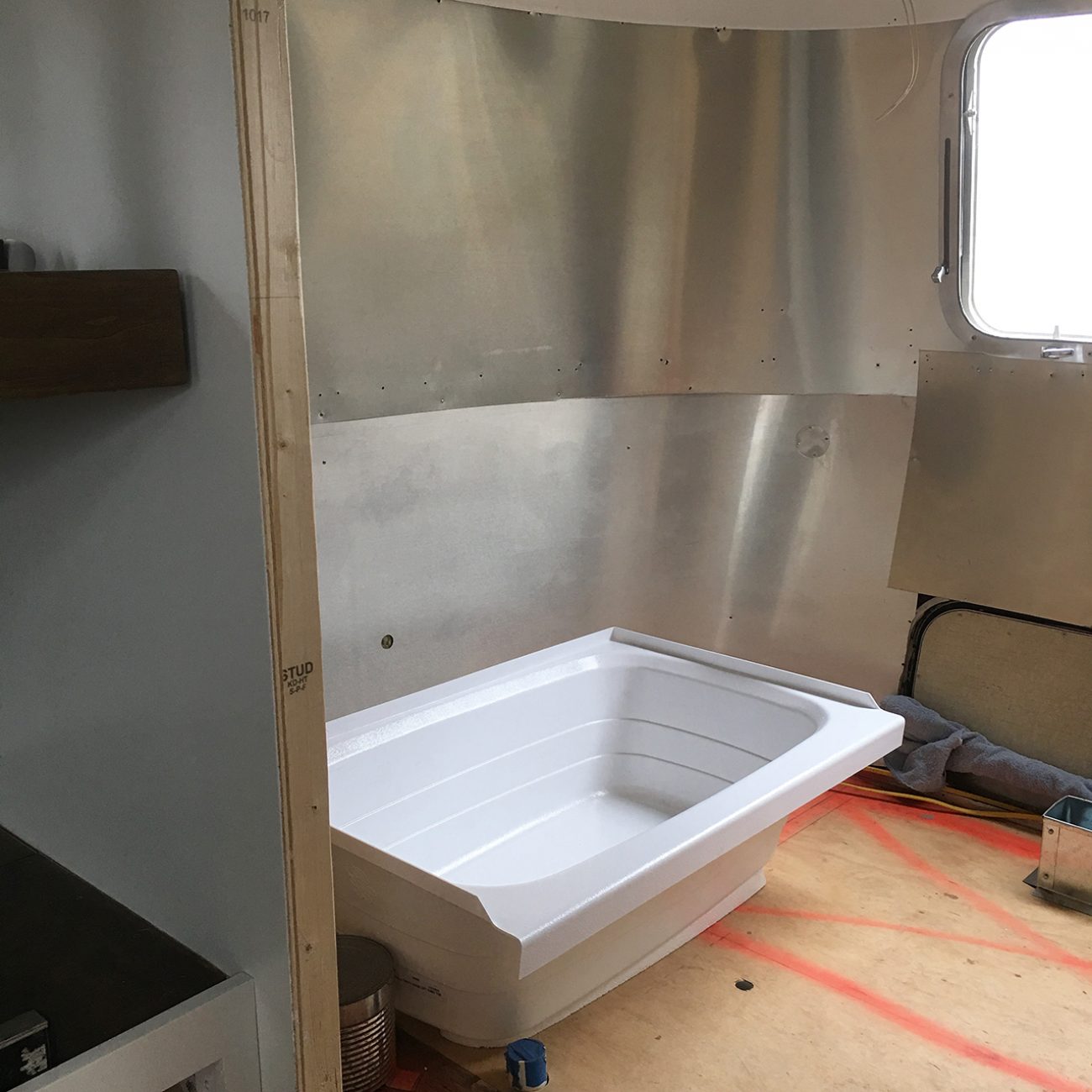 airstream bathroom