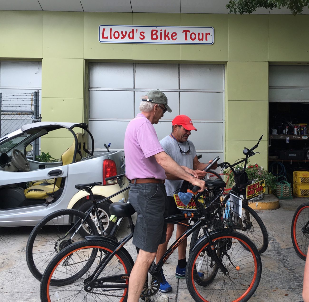 lloyd's tropical bike tour photos