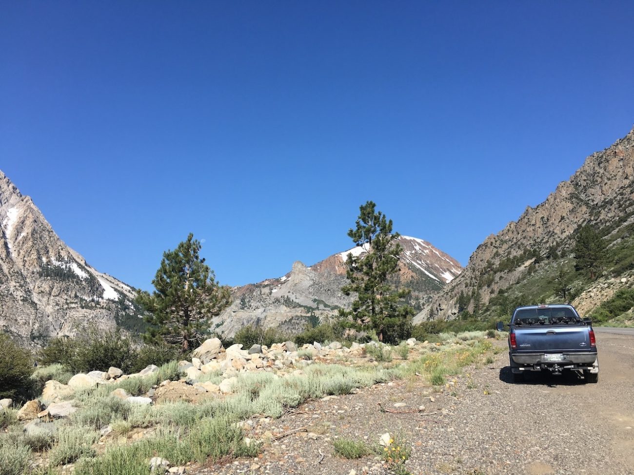 Small town Love - Lee Vining and Busy Mammoth Lakes - Tiny Shiny Home