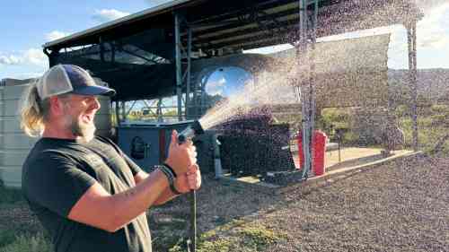 Solar Water Pump 2 A No Text